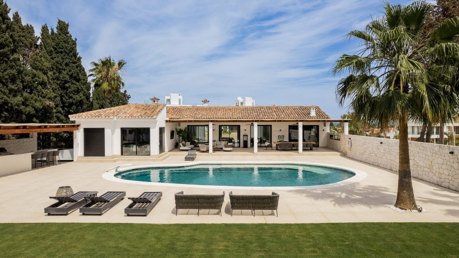 Million Properties villa